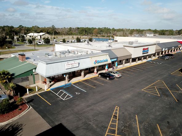 Winn Dixie Anchored Retail For Lease : 1452 S 6th St, Macclenny, FL 32063